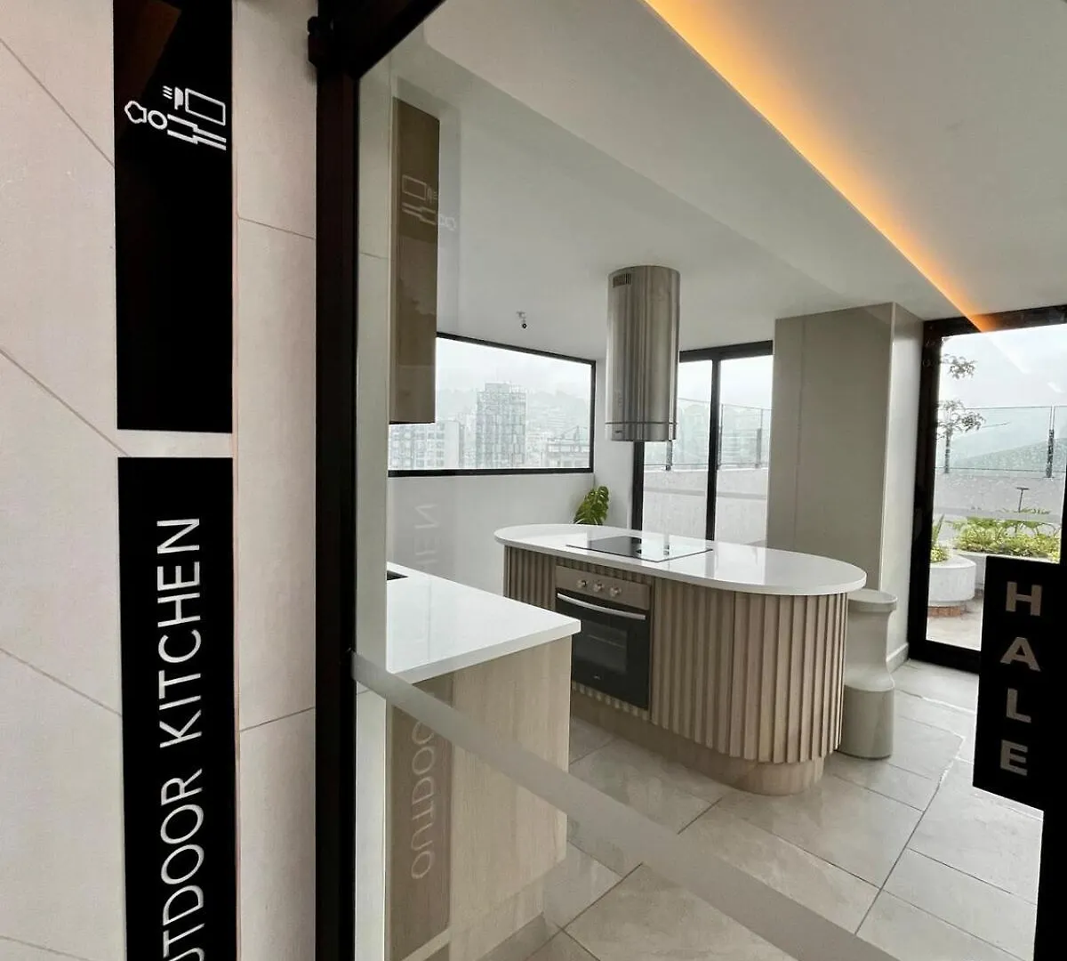 Studio Luxury View Edificio Harmony Quito 0*,